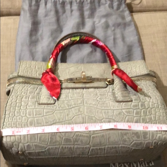 SOLD -Max Mara Sage Green Mock Croc Calfskin Margaux Bag - Picture 5 of 12